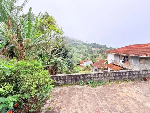 Terreno / Lote para Venda em Teresópolis/RJ Alto