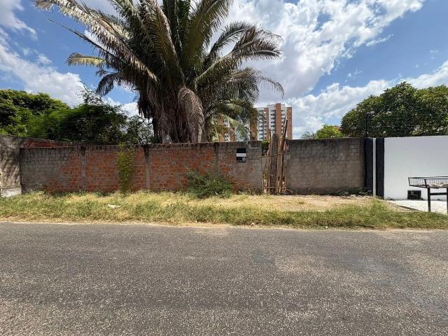 Terreno / Lote para Venda em Teresina/PI Noivos