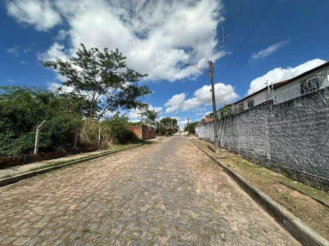 Terreno / Lote para Venda em Teresina/PI Ininga