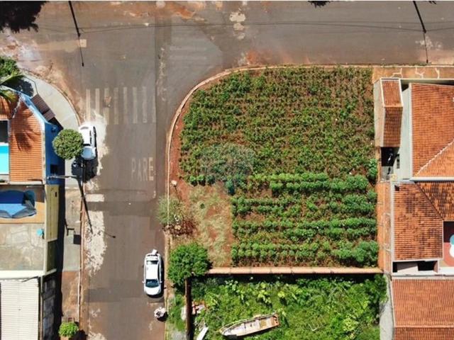 Terreno / Lote para Venda em Terra Roxa/SP Centro