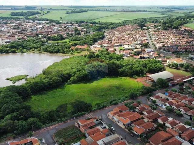Terreno / Lote para Venda em Terra Roxa/SP Centro