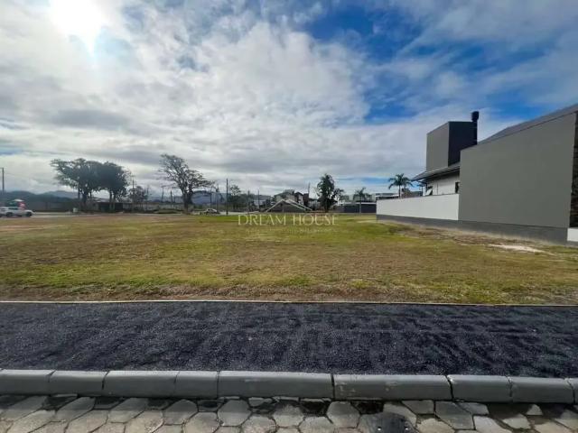 Terreno / Lote para Venda em Tijucas/SC Universitário