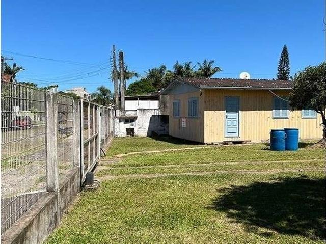 Terreno / Lote para Venda em Torres/RS Centro
