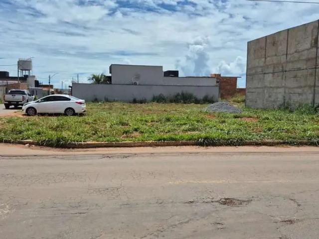 Terreno / Lote para Venda em Trindade/GO Jardim Scala