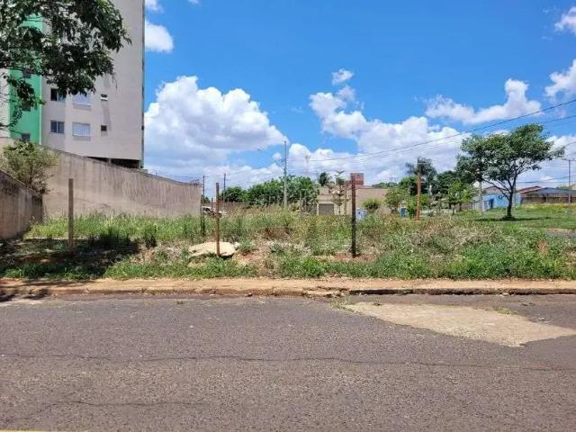 Terreno / Lote para Venda em Uberlândia/MG Conjunto Segismundo Pereira 1 Quartos