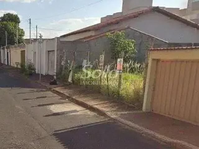 Terreno / Lote para Venda em Uberlândia/MG Conjunto Segismundo Pereira