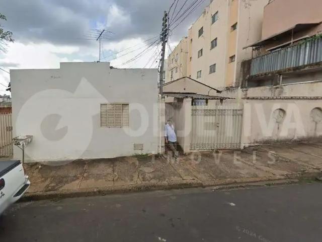 Terreno / Lote para Venda em Uberlândia/MG Centro