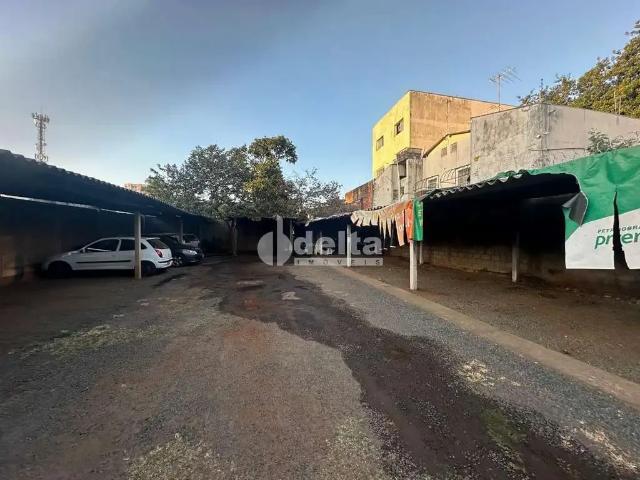 Terreno / Lote para Venda em Uberlândia/MG Centro