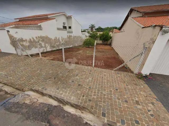 Terreno / Lote para Venda em Uberlândia/MG Cidade Jardim