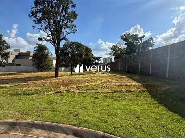 Terreno / Lote para Venda em Uberlândia/MG Jardim Botânico