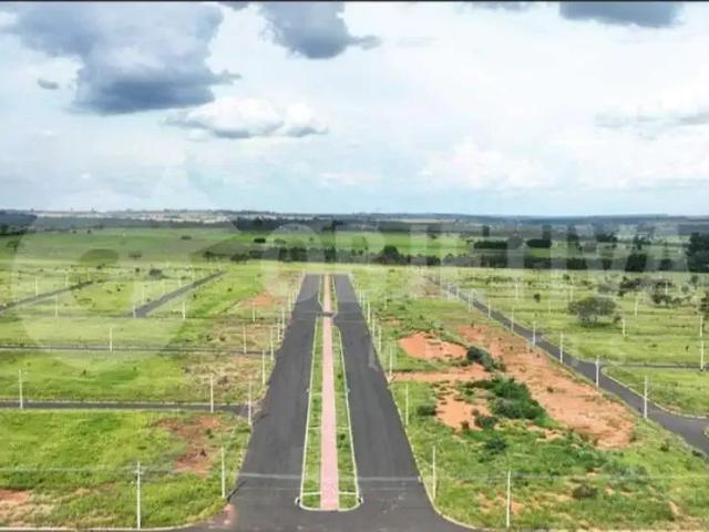 Terreno / Lote para Venda em Uberlândia/MG Laranjeiras