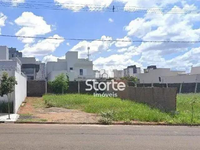 Terreno / Lote para Venda em Uberlândia/MG Laranjeiras