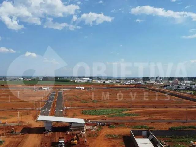 Terreno / Lote para Venda em Uberlândia/MG Novo Mundo
