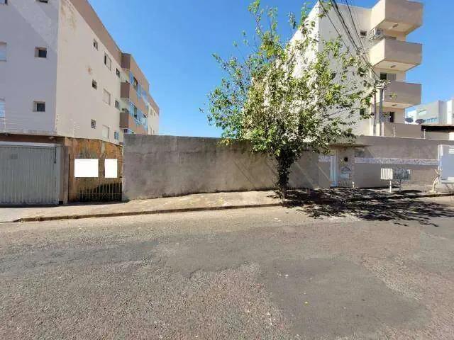 Terreno / Lote para Venda em Uberlândia/MG Santa Mônica