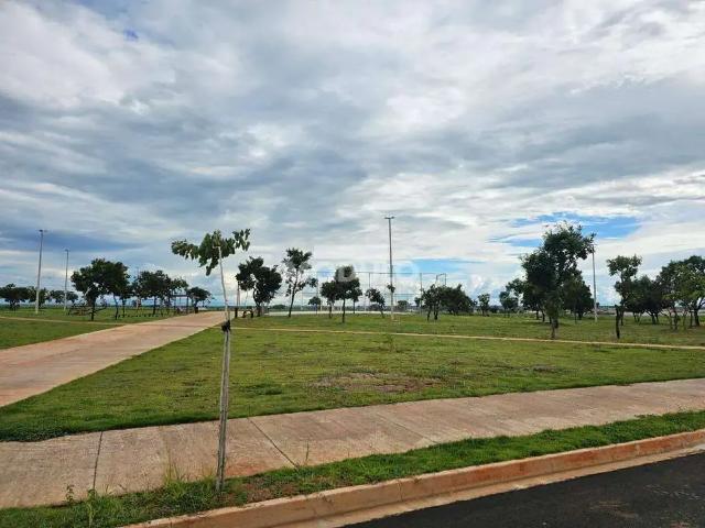 Terreno / Lote para Venda em Uberlândia/MG Shopping Park