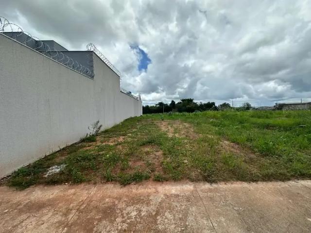Terreno / Lote para Venda em Uberlândia/MG Shopping Park
