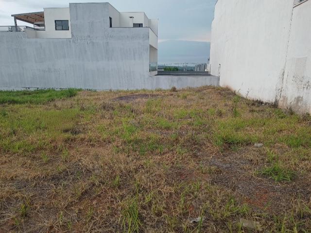 Terreno / Lote para Venda em Umuarama/PR Jardim Birigüi