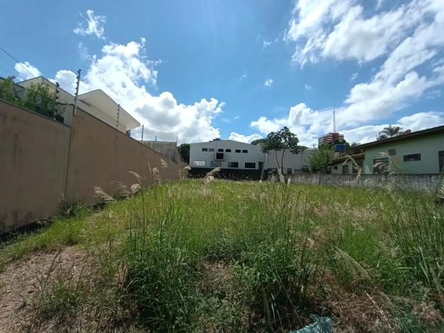 Terreno / Lote para Venda em Umuarama/PR Zona II