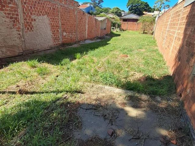 Terreno / Lote para Venda em Umuarama/PR Zona III