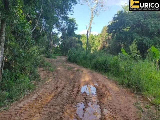 Terreno / Lote para Venda em Valinhos/SP Dois Córregos