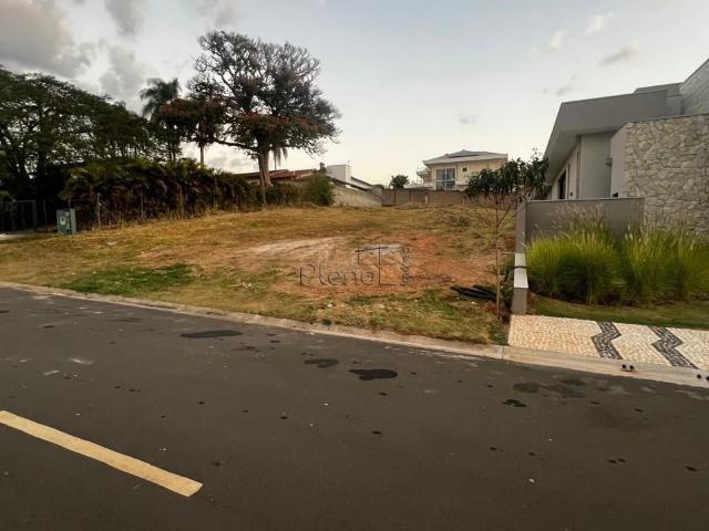 Terreno / Lote para Venda em Valinhos/SP Dois Córregos