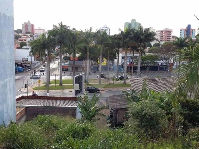 Terreno / Lote para Venda em Valinhos/SP Jardim Planalto
