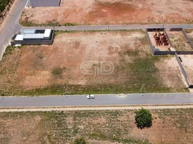 Terreno / Lote para Venda em Várzea Grande/MT Petrópolis