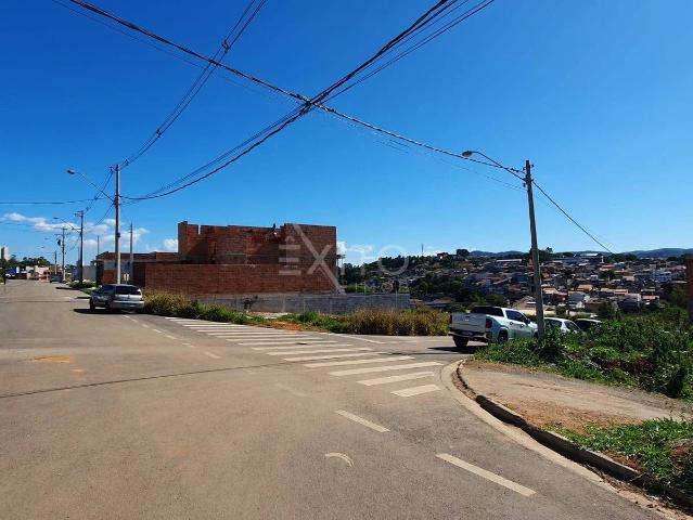Terreno / Lote para Venda em Várzea Paulista/SP Parque Petrópollis
