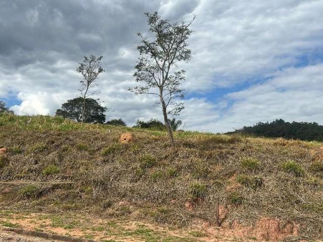 Terreno / Lote para Venda em Vargem/SP Condomínio Represa das Serras