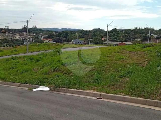 Terreno / Lote para Venda em Vinhedo/SP Pinheirinho