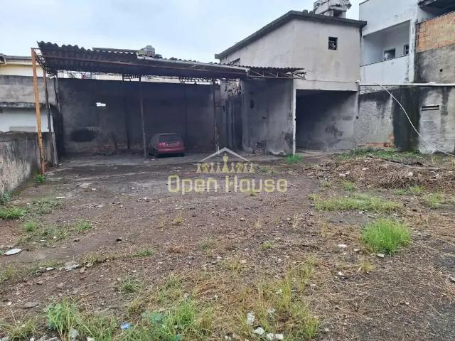 Terreno / Lote para Venda em Volta Redonda/RJ Aterrado
