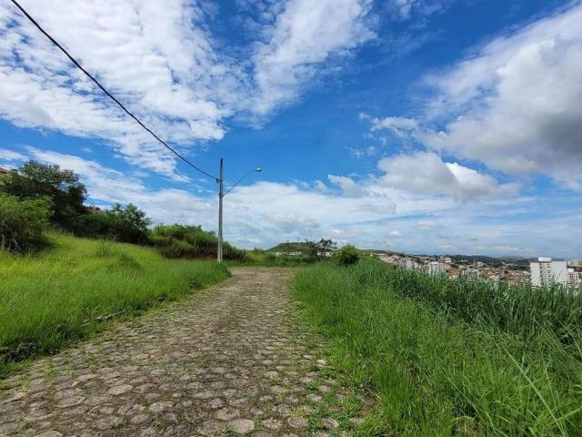 Terreno / Lote para Venda em Volta Redonda/RJ Jardim Amália