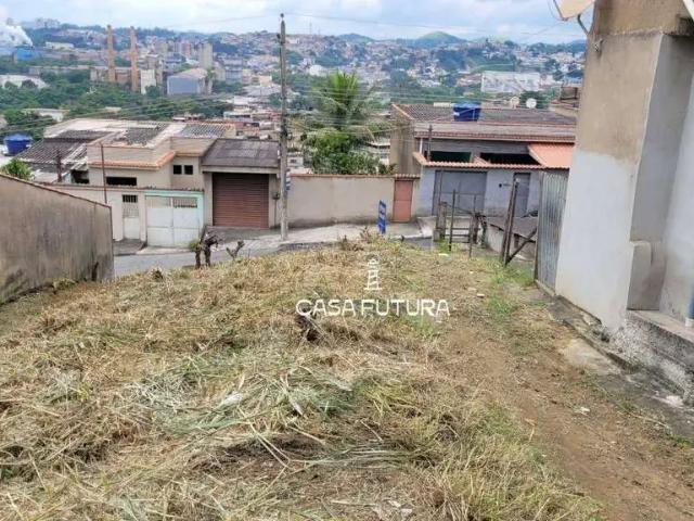 Terreno / Lote para Venda em Volta Redonda/RJ Siderlândia
