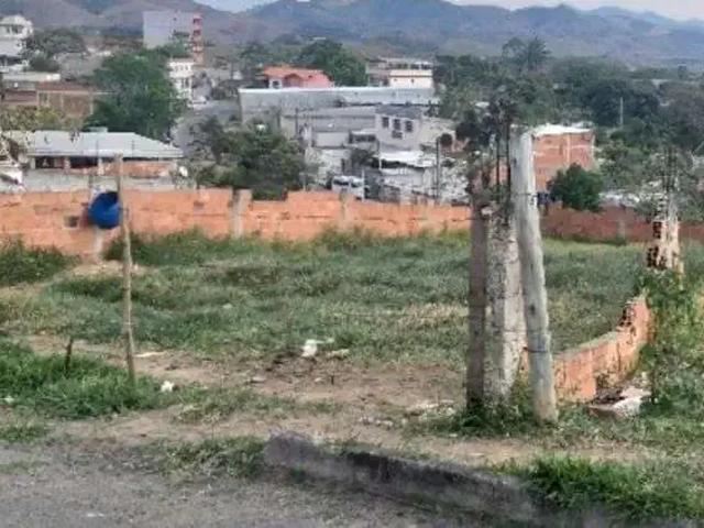 Terreno / Lote para Venda em Volta Redonda/RJ Roma
