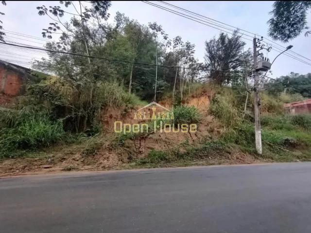 Terreno / Lote para Venda em Volta Redonda/RJ Retiro