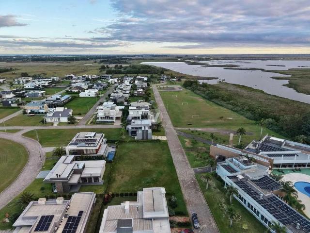 Terreno / Lote para Venda em Xangri Lá/RS Atlântida