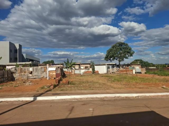 Terreno / Lote para Venda em Águas Lindas de Goiás/GO Chácaras Quedas do Descoberto