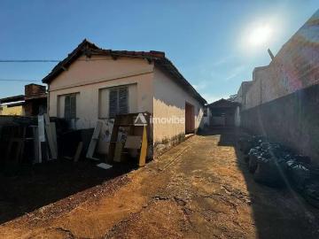 Terreno / Lote para Venda em Americana/SP Vila Cordenonsi 4 Quartos