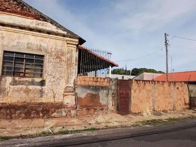 Terreno / Lote para Venda em Américo Brasiliense/SP Centro