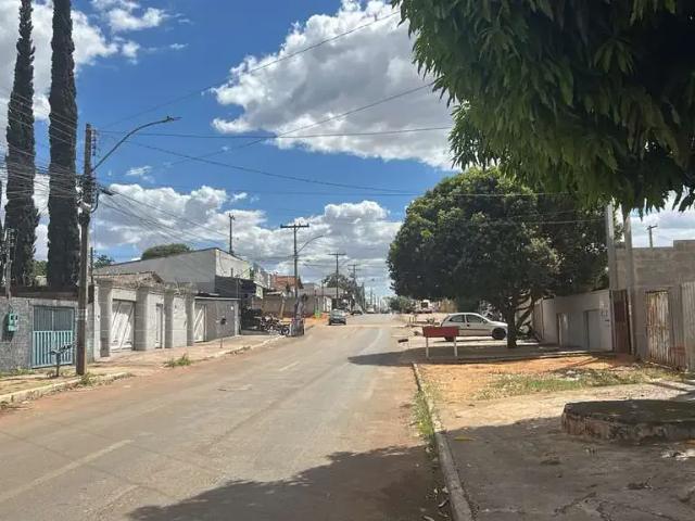 Terreno / Lote para Venda em Aparecida de Goiânia/GO Garavelo Residencial Park