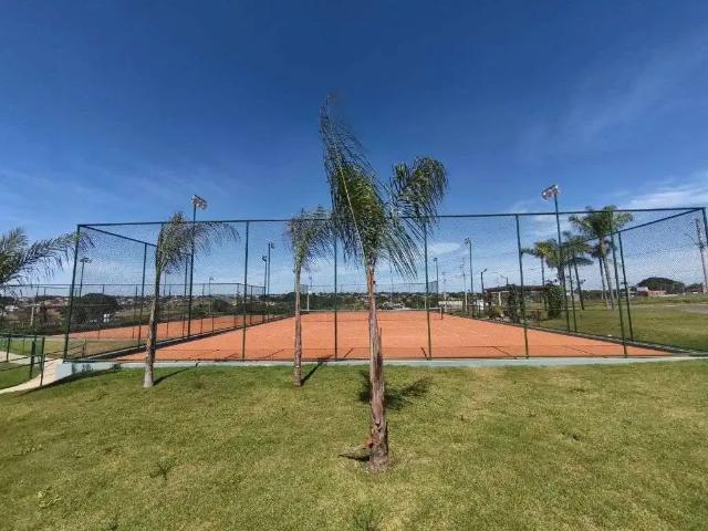 Terreno / Lote para Venda em Aparecida de Goiânia/GO Jardins Versalhes