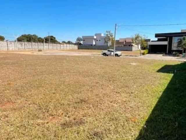 Terreno / Lote para Venda em Aparecida de Goiânia/GO Parqville Pinheiros