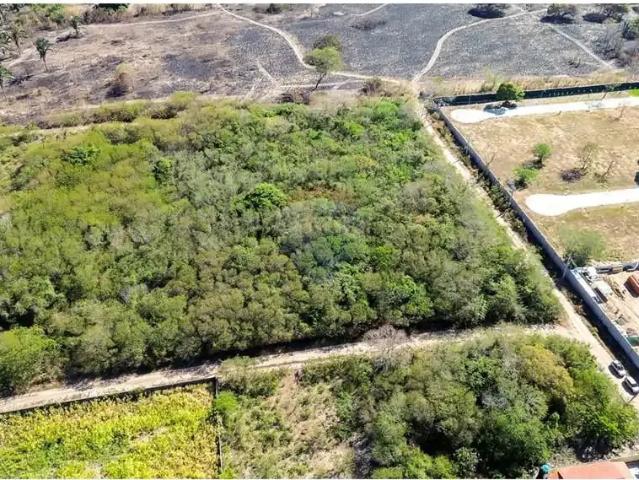 Terreno / Lote para Venda em Aquiraz/CE Centro