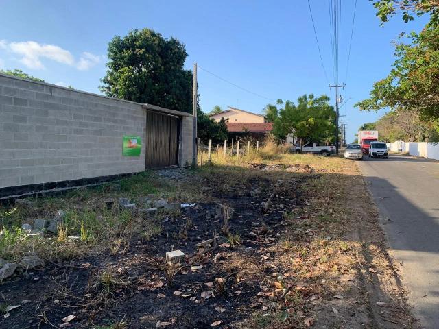 Terreno / Lote para Venda em Aquiraz/CE Jacundá