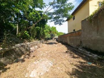 Terreno / Lote para Venda em Armação dos Búzios/RJ Rasa