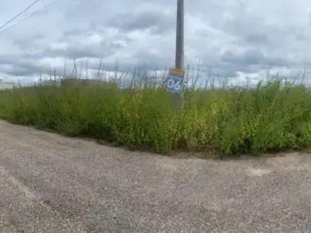Terreno / Lote para Venda em Aracati/CE Prefeito Armando Rocha