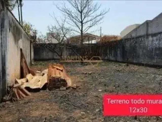 Terreno / Lote para Venda em Araguari/MG Conjunto Ouro Verde