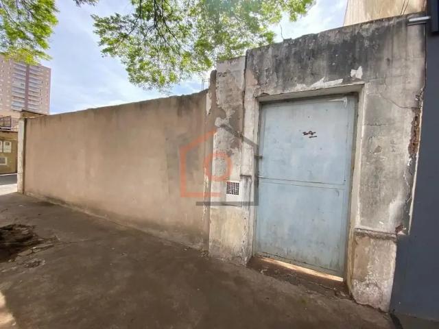 Terreno / Lote para Venda em Araraquara/SP Centro