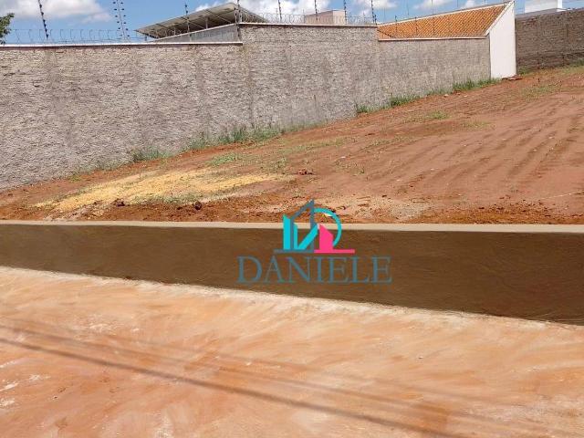 Terreno / Lote para Venda em Araraquara/SP Cidade Jardim