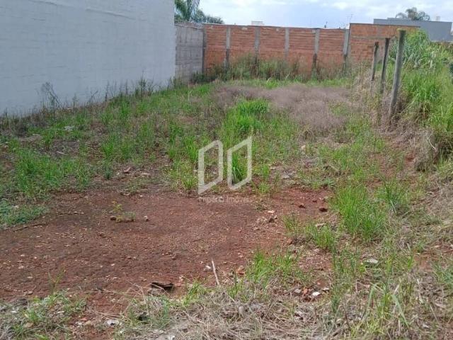 Terreno / Lote para Venda em Araraquara/SP Parque Laranjeiras